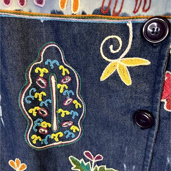 Madison Studio, Blue, Aztec Embroidery Button Top, Women's L - Picture 9 of 15